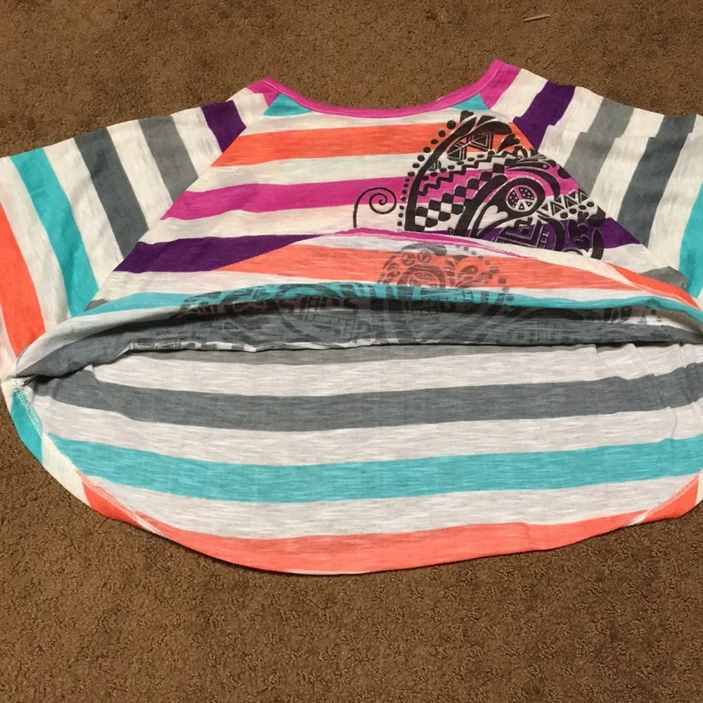 Butterfly top Girls size Large Fun blousy look, wide short sleeves EUC
